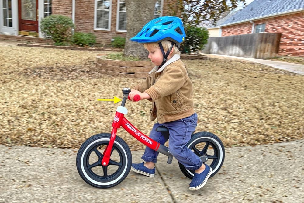 Xe Thăng Bằng Trẻ Em Radio Flyer Air Ride Balance Bike