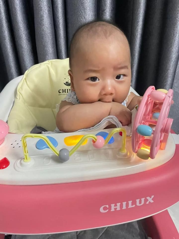 Xe tập đi cao cấp Chilux Walk S Màu Hồng