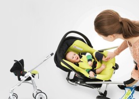 Chọn xe đẩy cho bé 3 tháng tuổi như thế nào ?