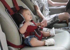 Ghế phụ lái – vị trí ngồi nguy hiểm nhất đối với trẻ nhỏ