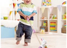 Những lưu ý khi sử dụng xe tập đi cho trẻ
