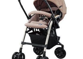 Combi và aprica xe đẩy nào tốt  hơn