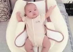 Nên dùng gối chống trào ngược cho trẻ hay không?